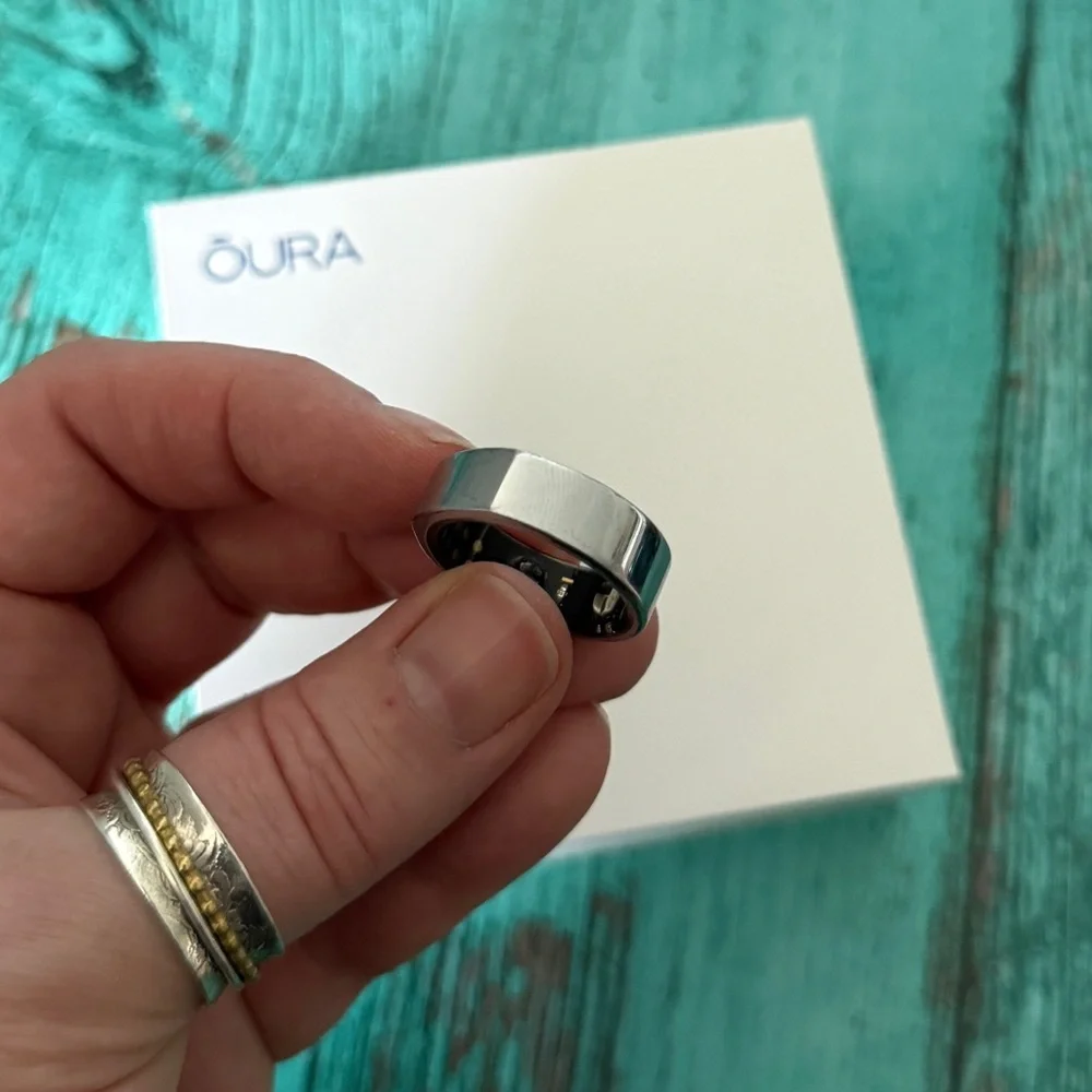 Oura Gen 3 Heritage Silver Smart Ring with Charger Set Size 11